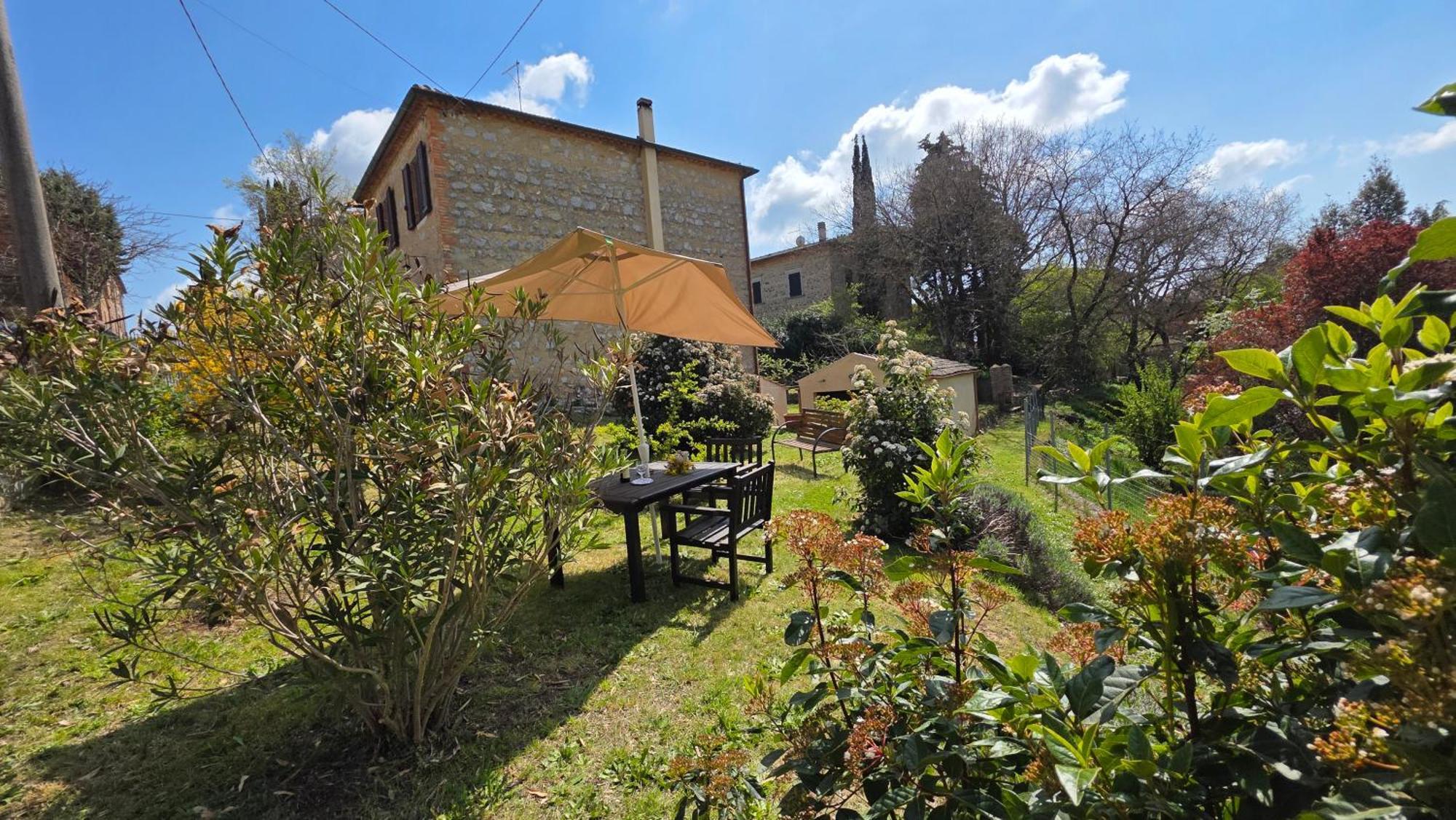 A Casa Di Gabri Βίλα Montefollonico Εξωτερικό φωτογραφία
